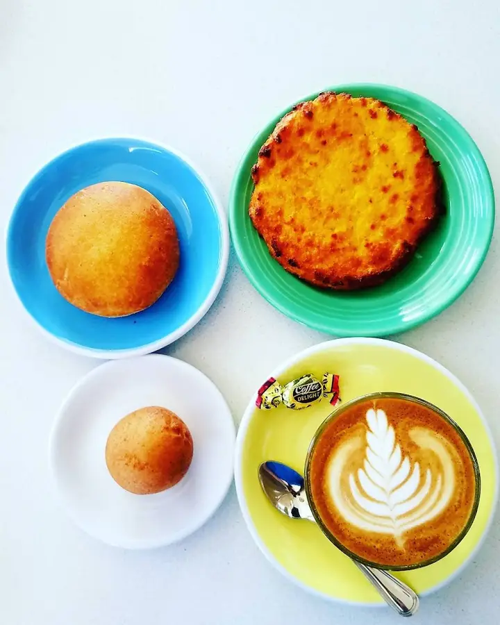 Pueblo Querido Coffee Roasters interior