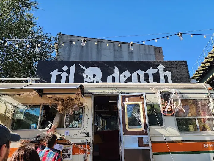 Til Death coffee shop in Brooklyn