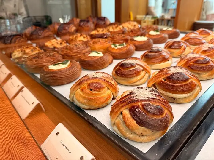 La Cabra Roastery interior