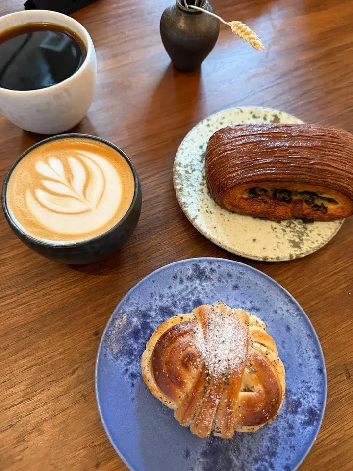 La Cabra Roastery detail