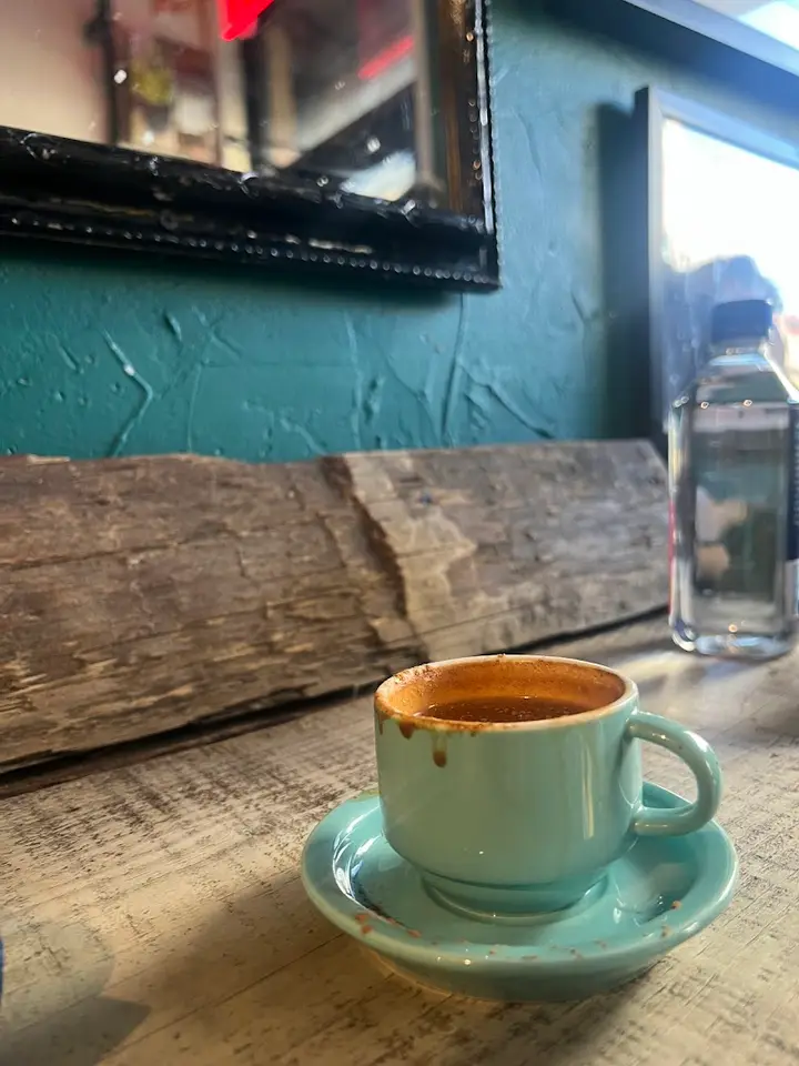 Roots Cafe detail