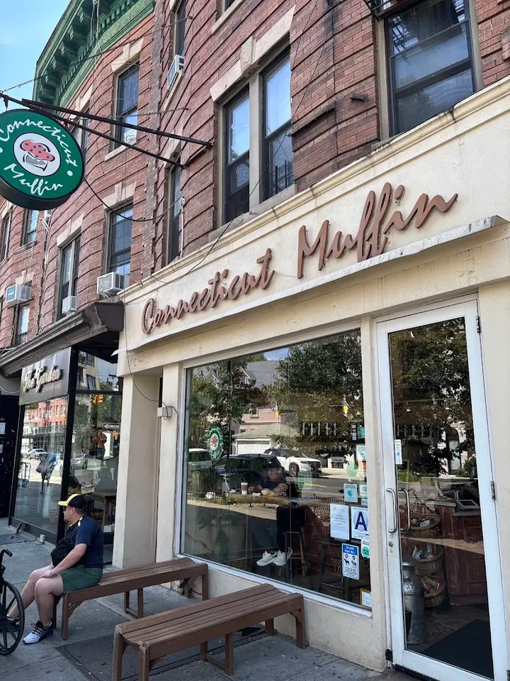 Connecticut Muffin coffee shop in Brooklyn