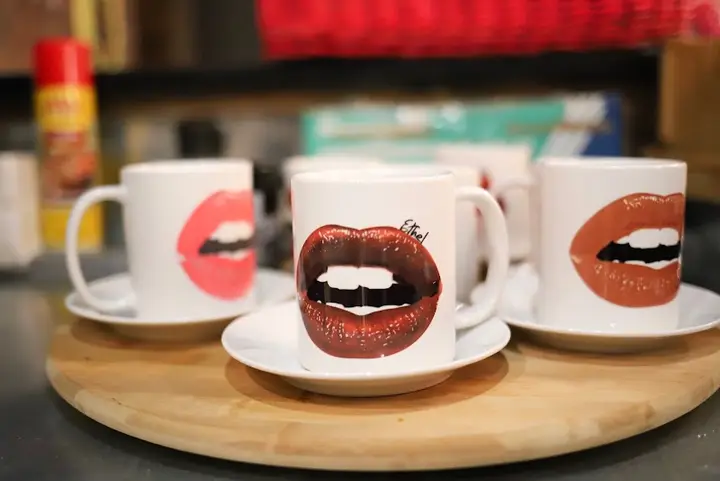 Lips Cafe interior