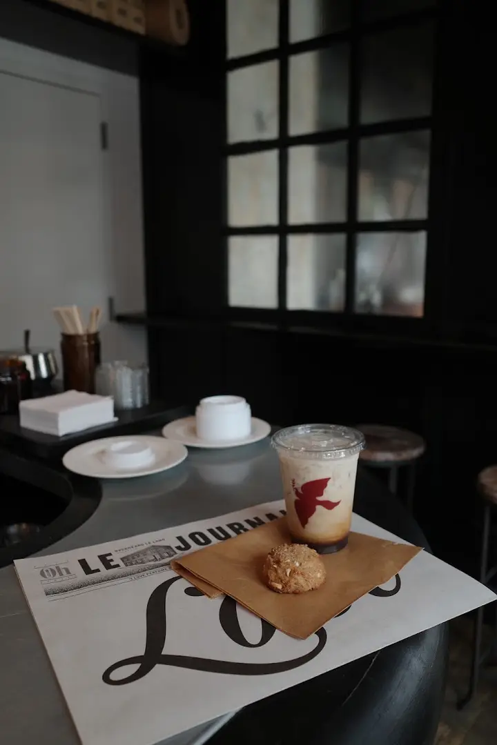 Le Labo Cafe interior
