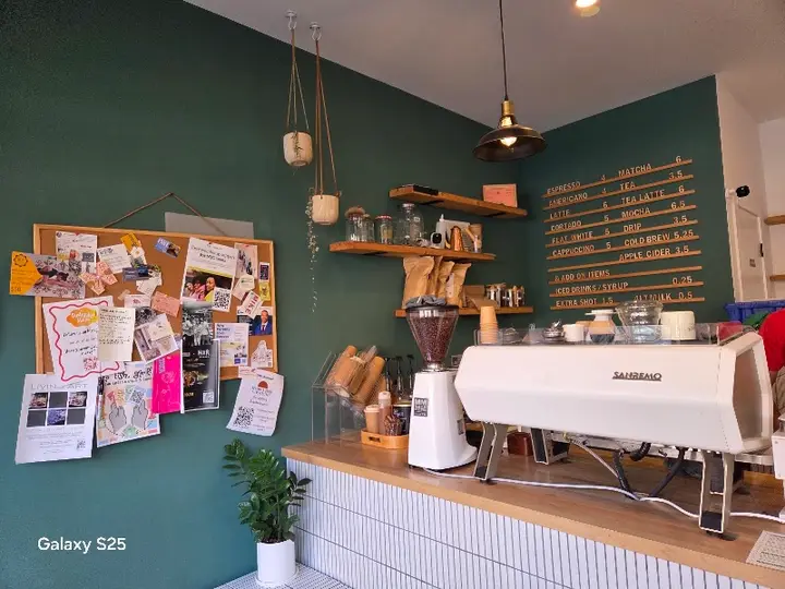 Cobbler Bushwick Roaster coffee shop in Brooklyn