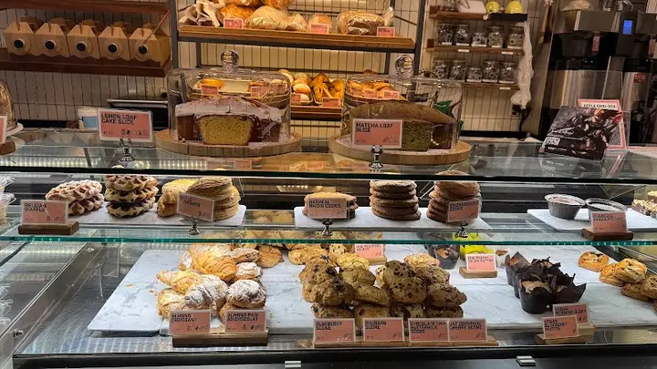 Colson Patisserie detail