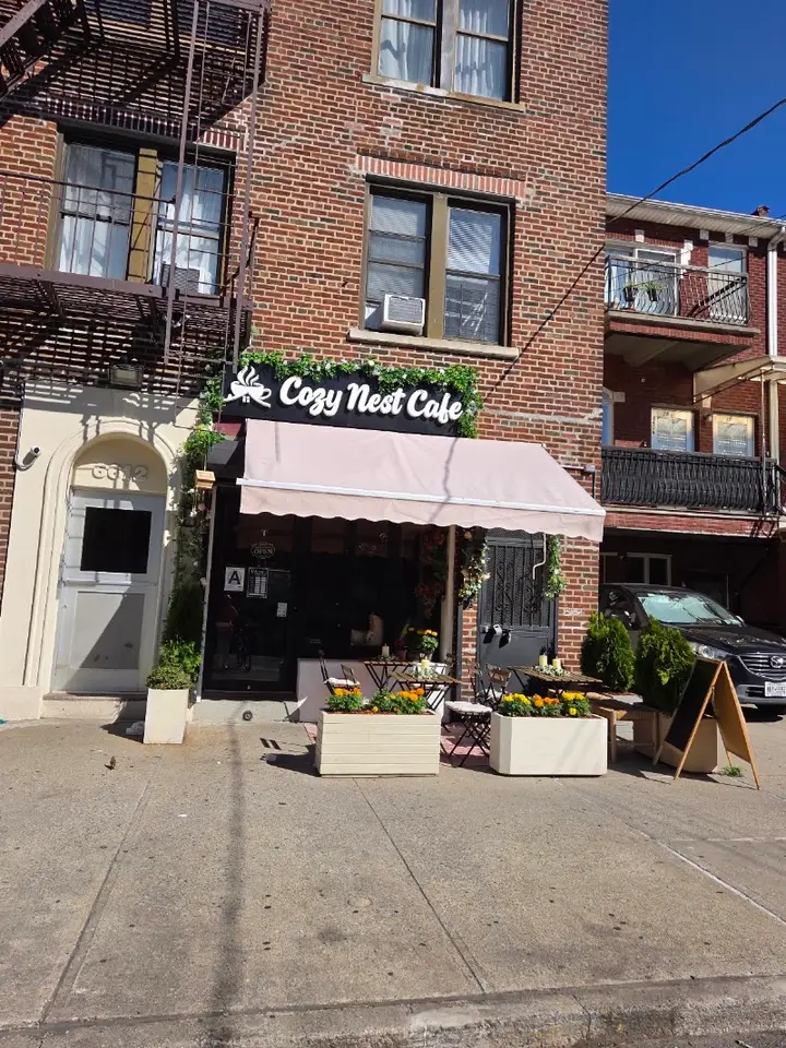 Cozy Nest Cafe coffee shop in Brooklyn